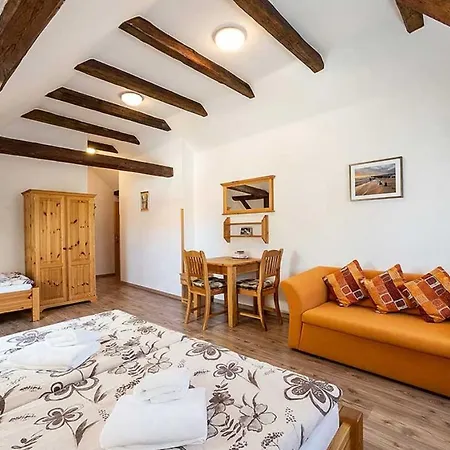 V Suchu Guest house *
